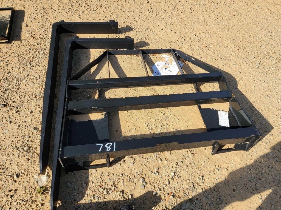 781 - ABSOLUTE - NEW - SKID STEER 48" PALLET FORKS
