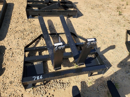 786 - ABSOLUTE - NEW - SKID STEER 48" PALLET FORKS