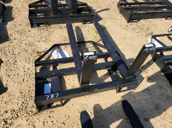 787 - ABSOLUTE - NEW - SKID STEER 48" PALLET FORKS