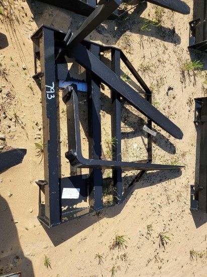 793 - ABSOLUTE - NEW - SKID STEER 48" PALLET FORKS