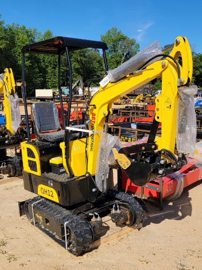 805 - ABSOLUTE - NEW AGT 16" MINI EXCAVATOR BUCKET