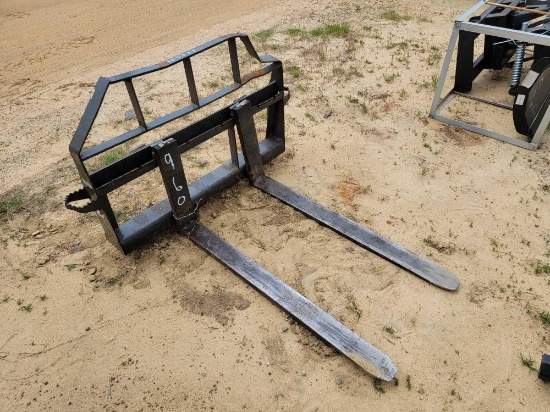 4 FT QUICK ATTACH FORKS