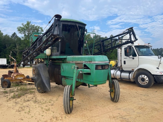 978 - JOHN DEERE 6500 SPRAYER