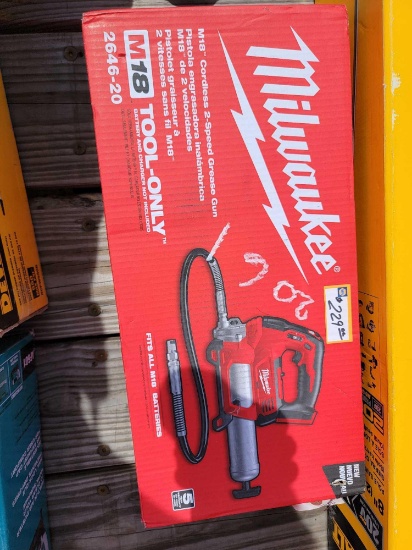 2061 - MILWAUKEE 2 SPEED GREASE GUN