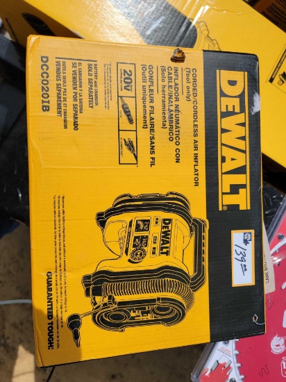 2073 - DEWALT AIR INFLATOR