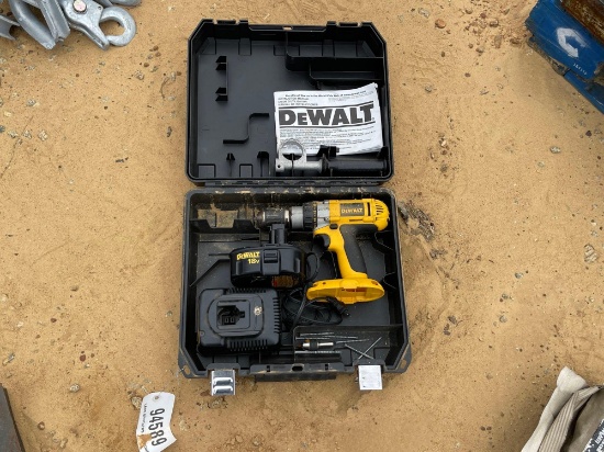 2224 - DEWALT 18 VOLT 987 DRILL DRIVER
