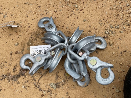 2232 - GALVANIZED HOOKS WITH THIMBLES