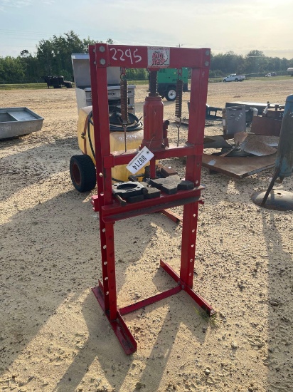 2295 - HYDRAULIC TILE PRESS