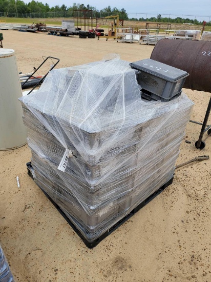 2379 - 32 - PLASTIC PARTS BINS