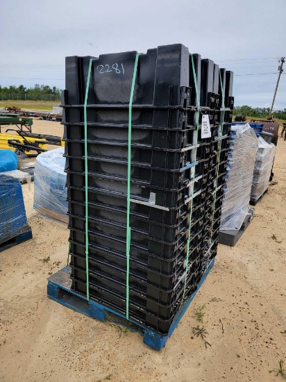 2381 - 28 - PLASTIC PARTS BINS