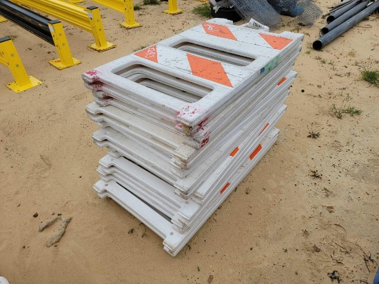 2393 - 10 PLASTICADE SAFTEY STANDS