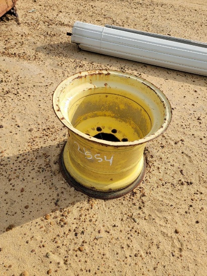 2554 - JOHN DEERE 4840 RIM