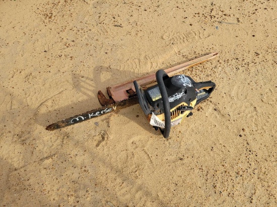2556 - POULAN PRO 42CC CHAIN SAW & 3 PIPE WRENCHES