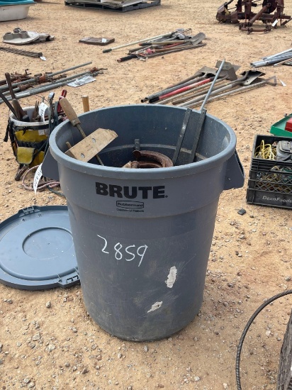 2859 - TRASH CAN "C" CLAMPS