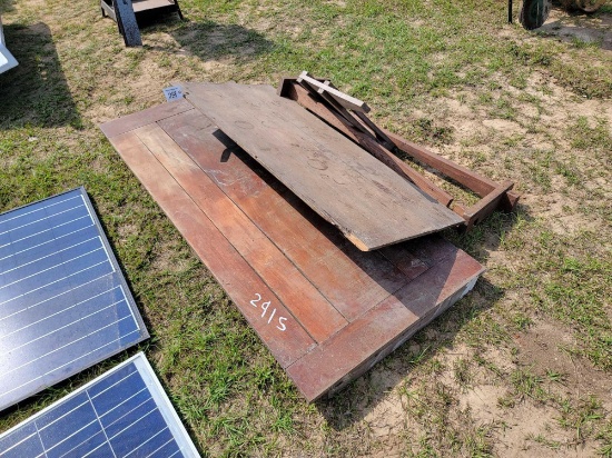 2915 - ANTIQUE WOOD
