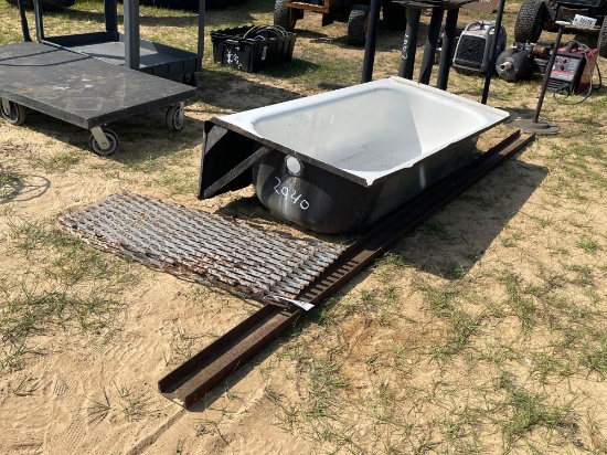 2940 - BATH TUB AND PIECE OF 10 FT CHANNEL