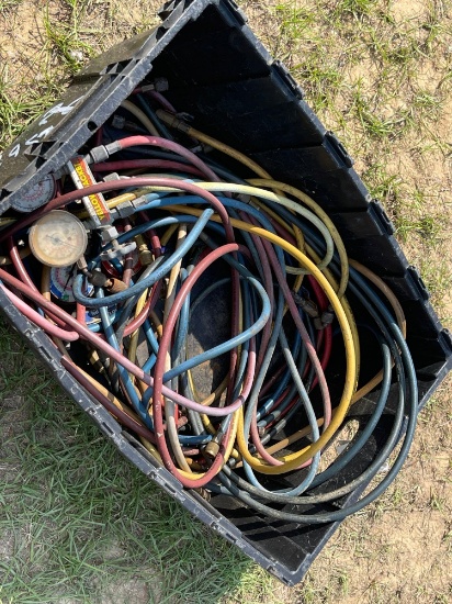 2952 - BOX OF AC GAUGES