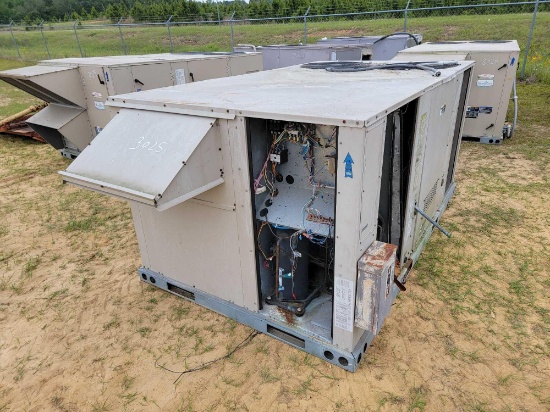 3025 - LENNOX A/C UNIT