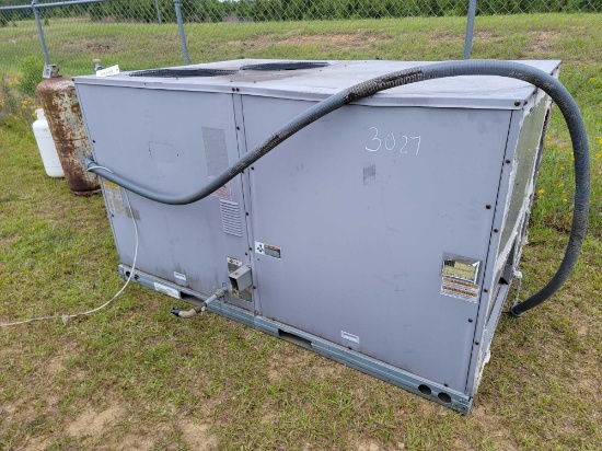 3027 - CARRIER A/C UNIT