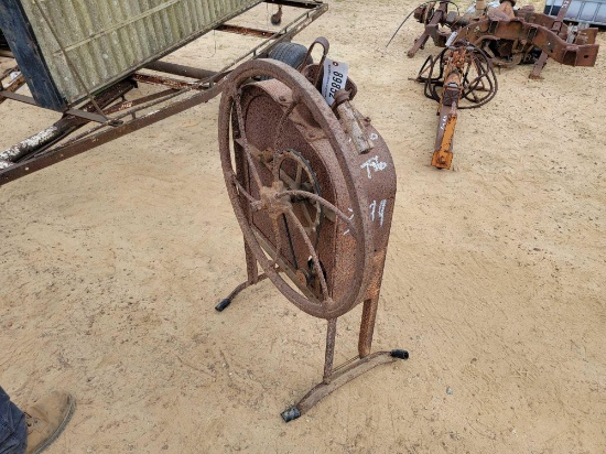 3299 - ANTIQUE CORN SHELLER