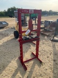 2295 - HYDRAULIC TILE PRESS