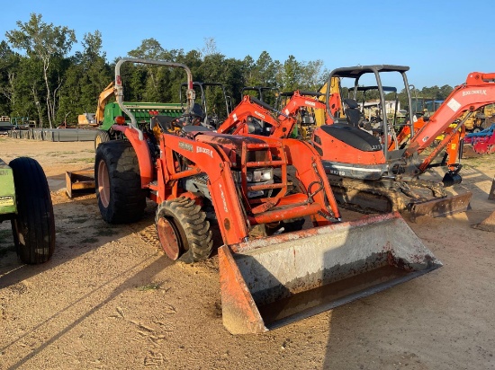220 - KUBOTA L3830 MFWD TRACTOR