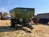 910 - BRENT 420 GRAIN WAGON W/ AUGAR