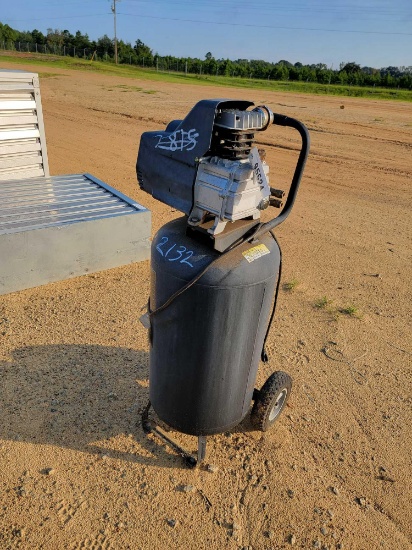 2132 - JOB SMART AIR COMPRESSOR