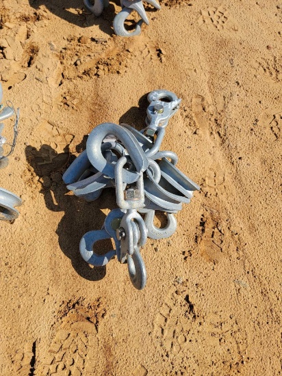 2174 - GALVANIZED HOOKS WITH THIMBLES