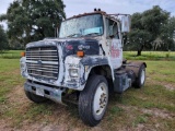 393 - 1990 FORD L9000 TRUCK