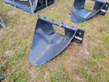 516 - ABSOLUTE - WOLVERINE SKID STEER DIRT SCOOP
