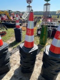 764 - ABSOLUTE - 25 SAFETY CONES