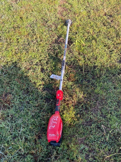 2335 - MILWAUKEE WEED EATER