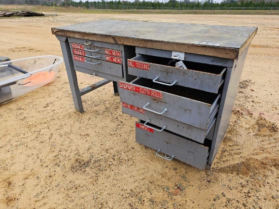 2056 - METAL DESK