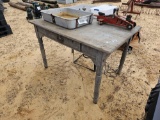 2107 - TABLE, ALUM PAN, JACK, COOKER & HITCH