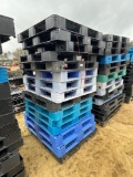 2357 - PLASTIC PALLET