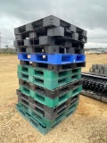 2361 - PLASTIC PALLET