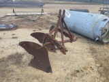 2425 - FERGUSON 2 BOTTOM PLOW