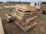2954 - 11- 4' X 4' & 4- 4' X 6' WOOD PALLETS