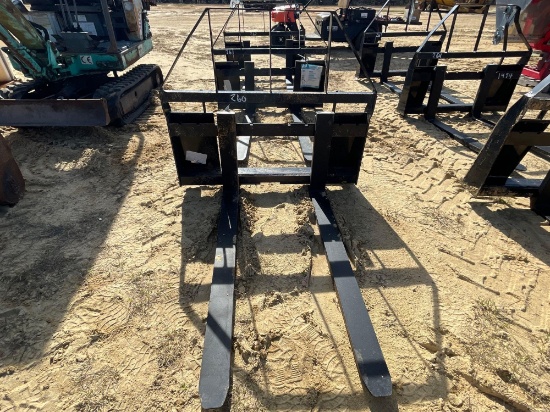 260 - SKID STEER 48" PALLET FORKS