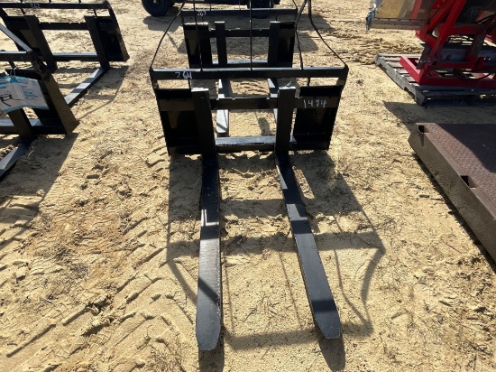264 - AGT SKID STEER 48" PALLET FORKS