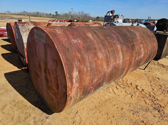 352 - ABSOLUTE 1000 GAL FUEL TANK