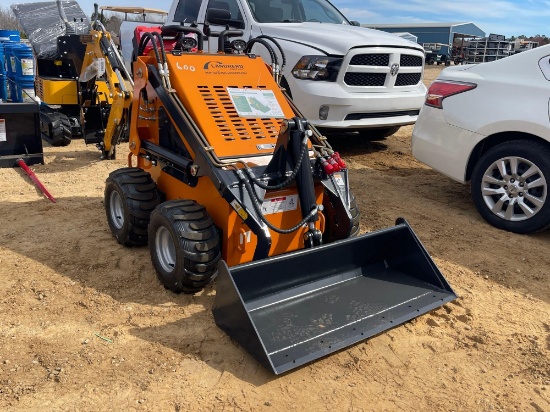 600 - ABSOLUTE - LANDHERO MINI SKIDSTEER LOADER