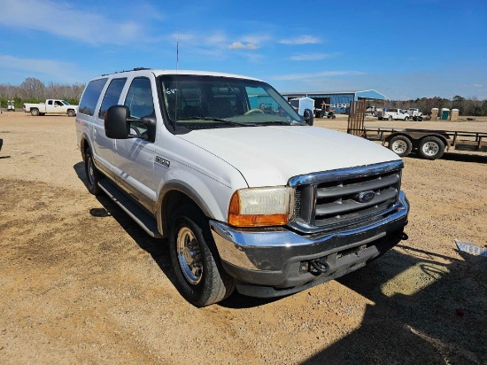 647 - 2001 FORD EXCURSION LIMITED