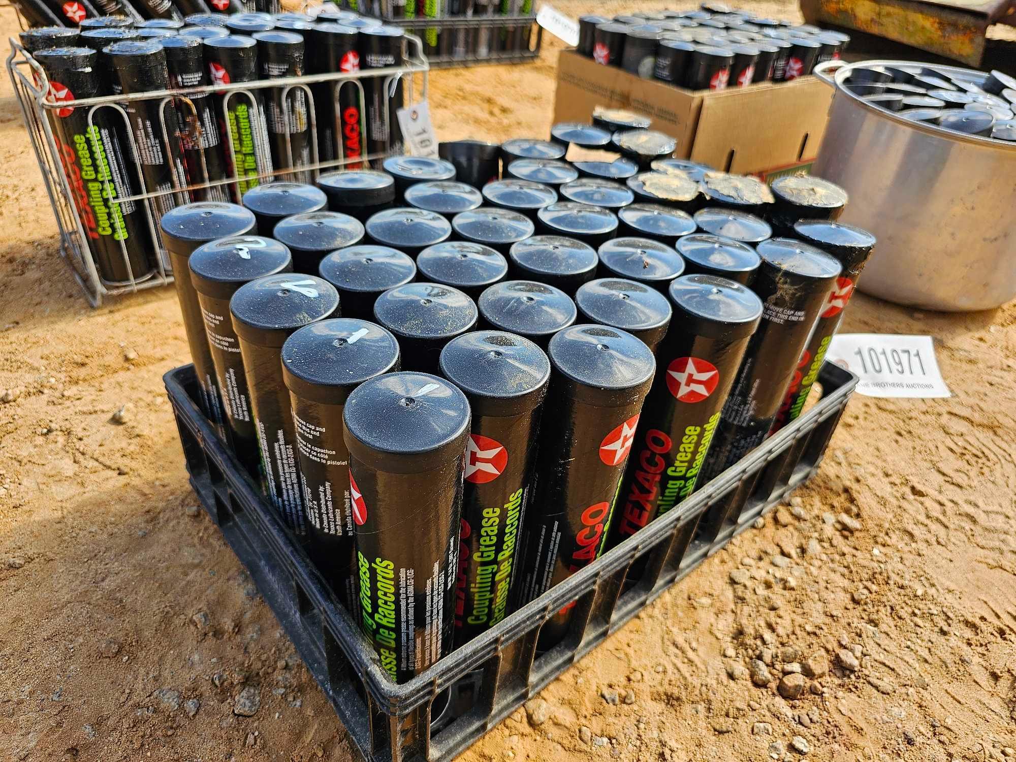 2611 42 TUBES TEXACO COUPLING GREASE Proxibid