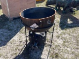 922 - ABSOLUTE - CAST IRON POT AND COOKER