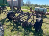 326 - ABSOLUTE - 7 SHANK SPRING LOADED CHISEL PLOW