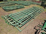 445 - ABSOLUTE - 16' POWDER RIVER CORRAL PANELS