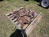 935 - PALLET OF SWEEPS, TRACTOR & PLOW PARTS