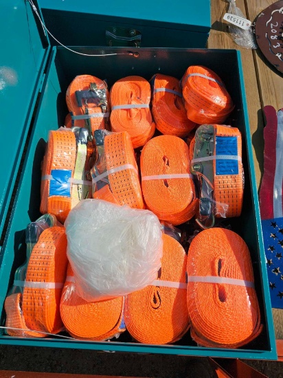 2093 - ABSOLUTE - METAL BOX & 24 RATCHET STRAPS